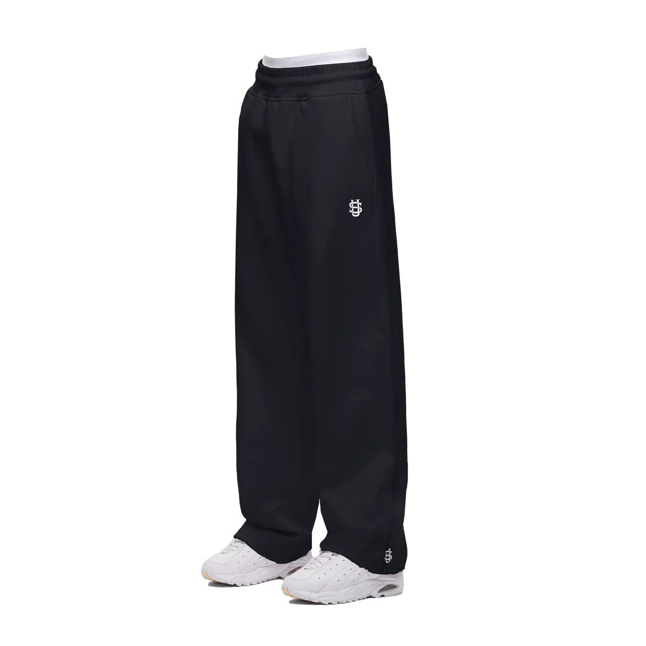 BLACK TRACKSUIT